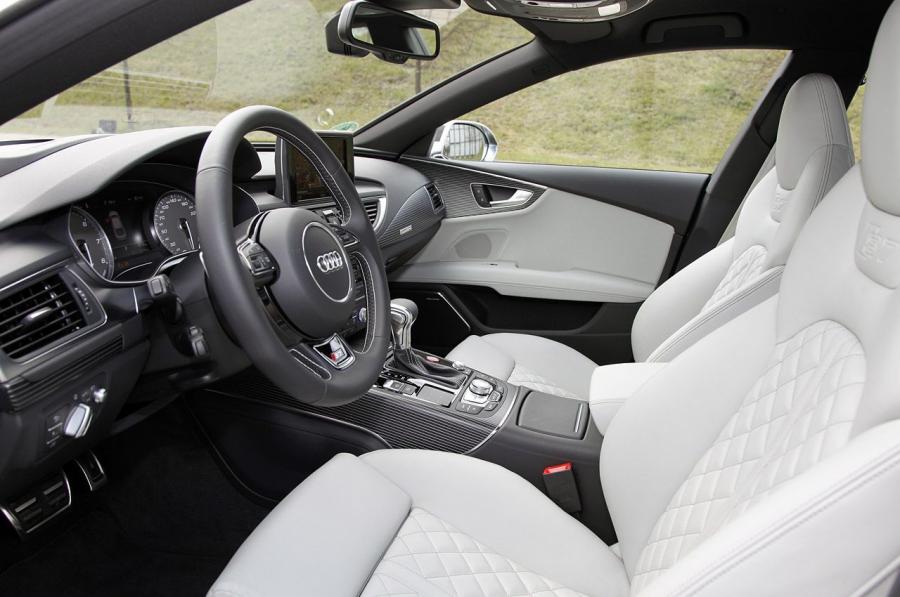 Интерьер Audi S7 Sportback 2012 года  (WW) (фото 27 из 73)
